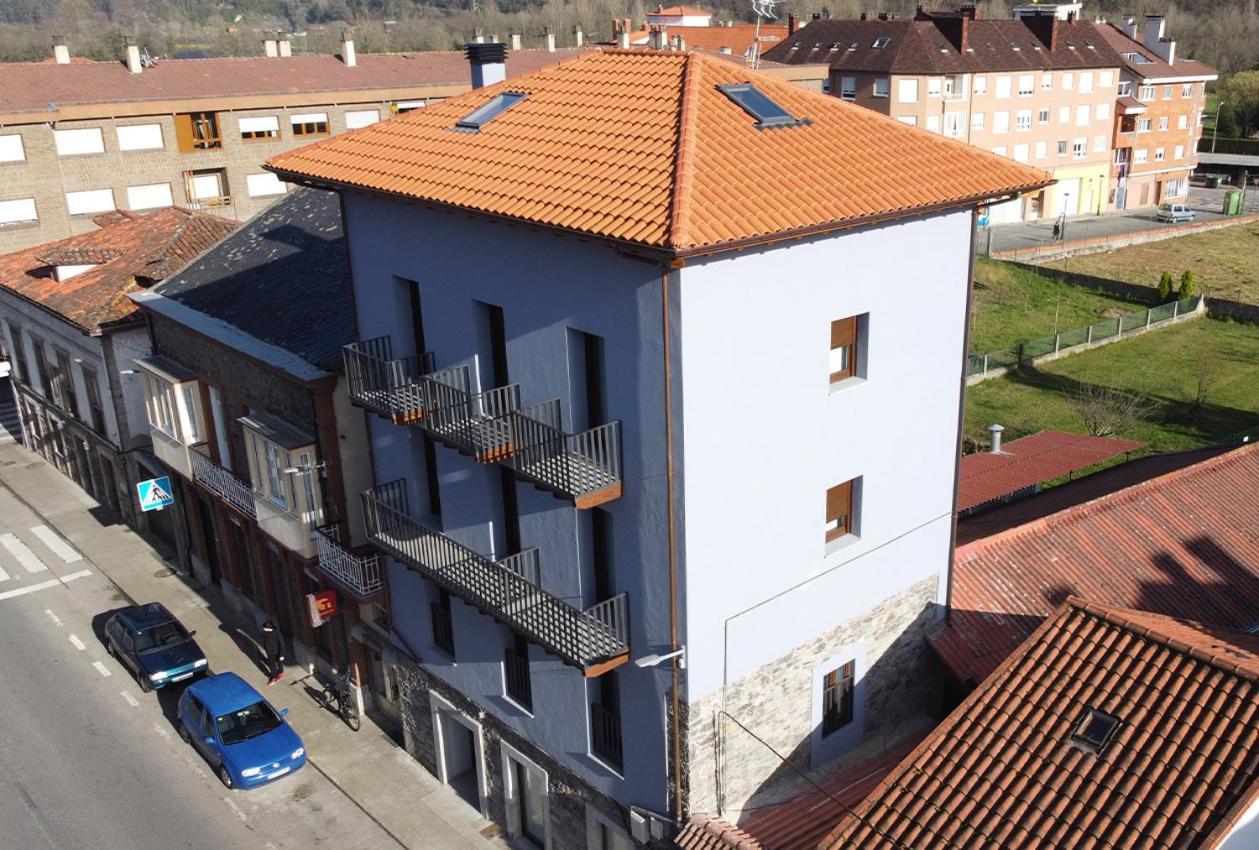 Apartamentos Puerta De Occidente Cornellana Esterno foto