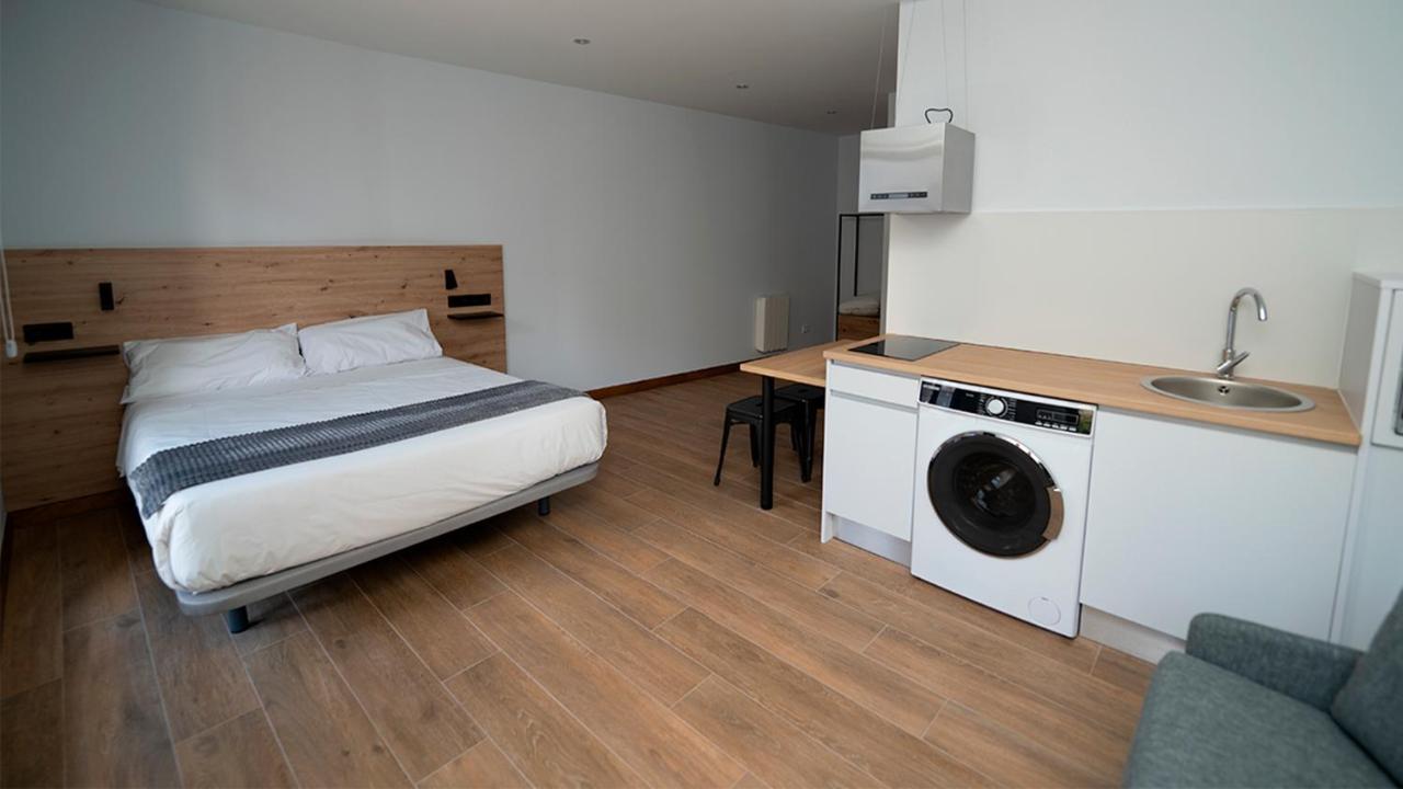 Apartamentos Puerta De Occidente Cornellana Esterno foto